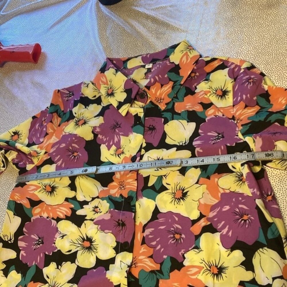VCAY Full Floral Printed Long Sleeve Women'S Shirt size  S new without tag - Picture 8 of 9